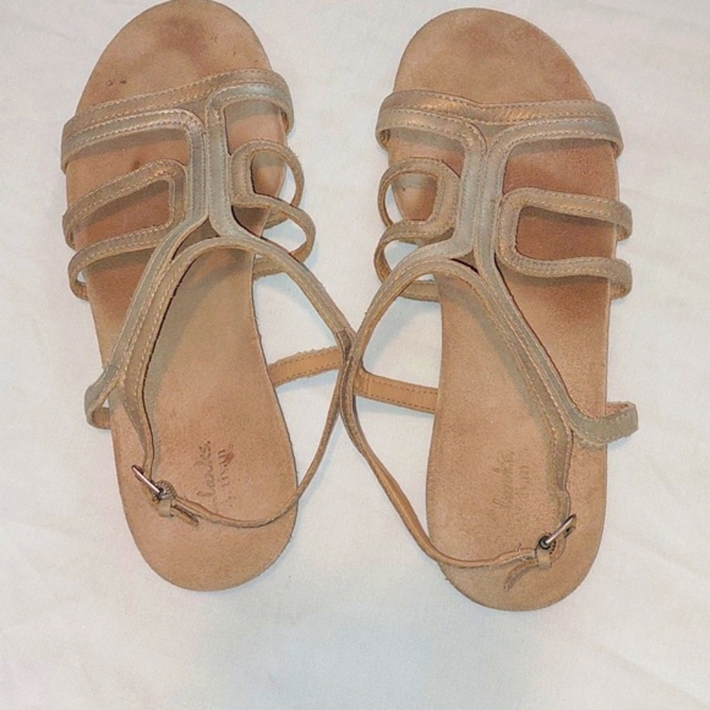 Clark's Gold Sandles Size 9 Women's  Good Condition  and Comfortable.